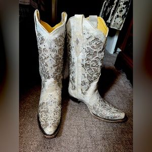 Corral Women’s White Glitter Inlay Western Boots